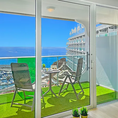 Punta Del Rey (adults Only) מלון